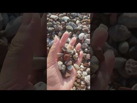 ASMR Summer/Beach sounds- playing with stones