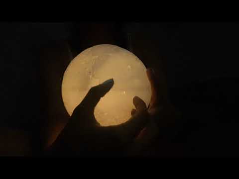 Video 17. Asmr | Scratching and tapping on the MOON!