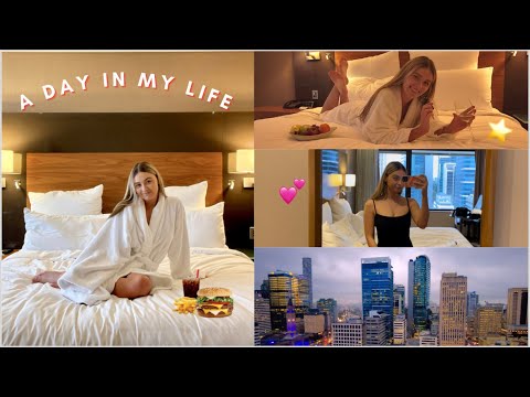 A DAY IN MY LIFE | Staying At The Hilton, What I Eat & Exploring Brisbane