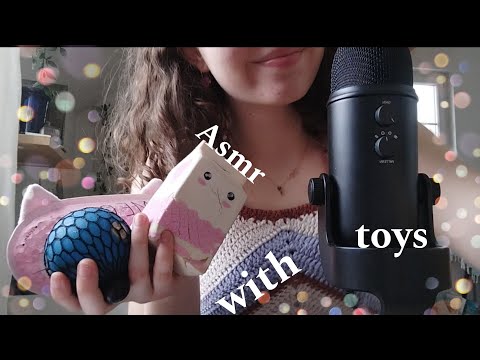 ASMR with sensory toys & fabric scratching 💗