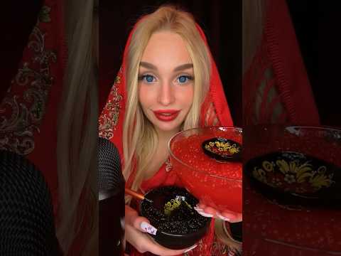 Russian girl 🇷🇺 Ем икру