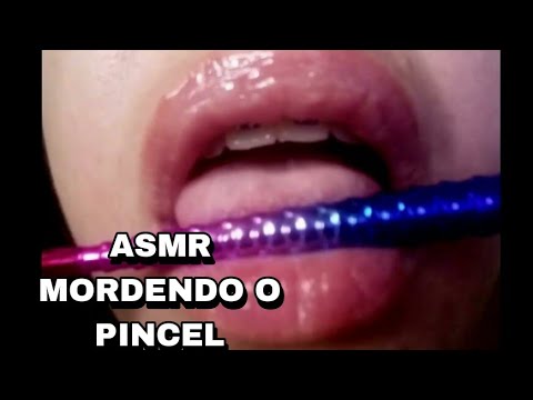 ASMR-MORDENDO O PINCEL #asmr #rumo1k #arrepios #asmrvideo