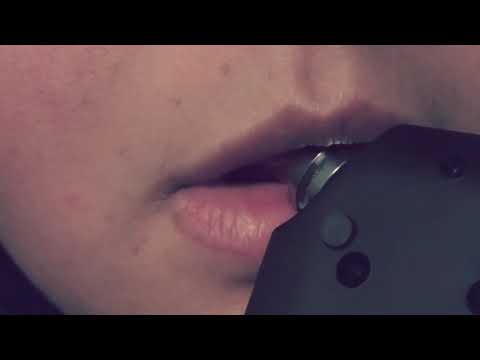 ASMR: Mouth Sounds(Mic Eating)