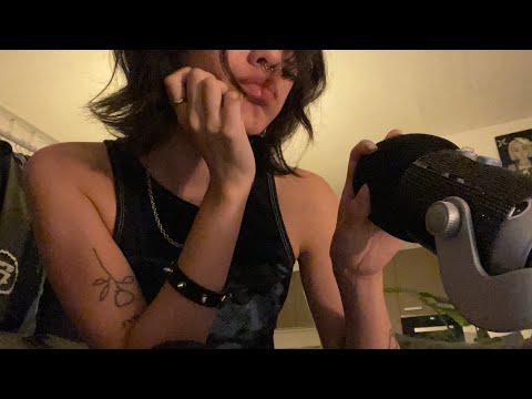 ASMR ☆ FAST & AGGRESSIVE TRIGGERS (mic triggers, mouth sounds, tapping,..)