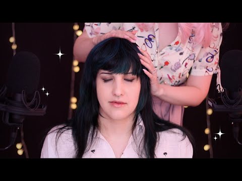 ASMR Playing With Hair & Scalp Scratching💞 (brush sounds/ear touching)