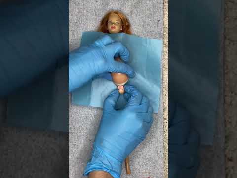 Cesárea na Barbie grávida | ASMR minute