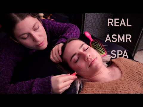 30-Minute Real life ASMR Spa Session [She Chose Brushing/Scalp Check/Nape of Neck Attention]