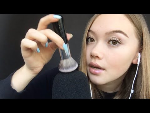 ASMR| MIC BRUSHING WITH GUM CHEWING