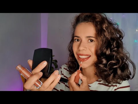 ASMR | ME MAQUIANDO | FALA SUAVE E SUSSURROS PRA TE RELAXAR!