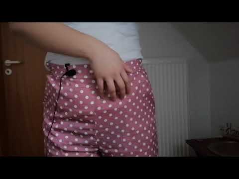 Asmr | scratching leggings | fabric sounds | very calming and soft
