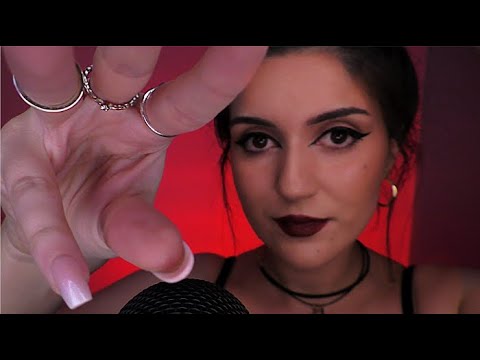 ASMR| REPEATING "I GOT IT" (MOUTH SOUNDS WITH PLUCKING HAND MOVEMENTS) 💕