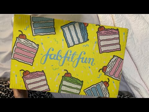 ASMR Unboxing FabfitFun Spring 2023