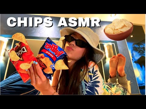 ASMR | Eating Chips While On Vacation (Spanish Version)
