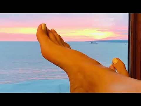 ASMR Goodmorng Feet watch sunset together