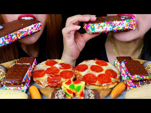 ASMR BIG vs MINI (ICE CREAM SANDWICH, PEPPERONI PIZZA, GUMMY, CORN CHOCOLATE 리얼사운드 먹방 | Kim&Liz ASMR