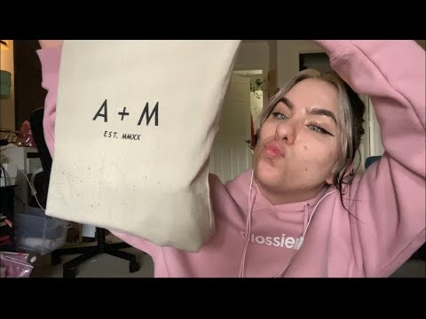 ASMR what’s in my bag