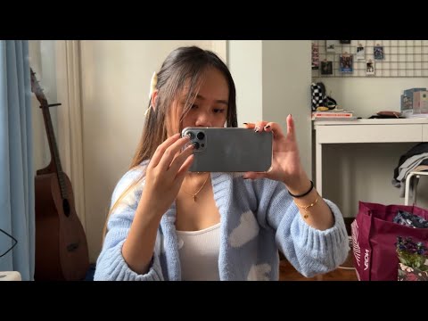ASMR scratching the edges of my phone + camera tapping & scratching
