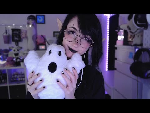 ASMR ☾ cute elfs shows you her spooky trinkets 👻 crinkles, glass tapping, scratching & more