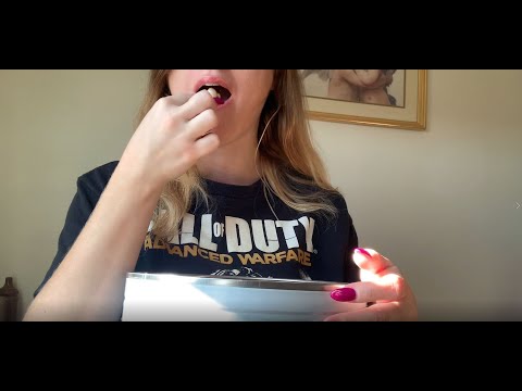 ASMR Eating Caramel Popcorn 👄 Crunchy Sounds