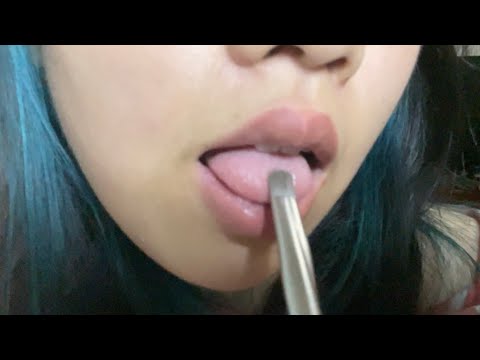 ASMR spit painting with brush