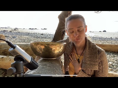 Tibetan Singing Bowl for healing and opening the heart