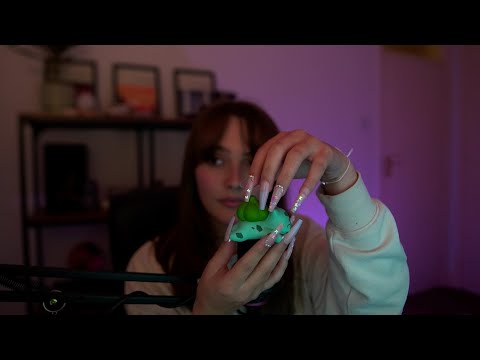ASMR with long nails 💅 tapping, mic scratching, hand movements