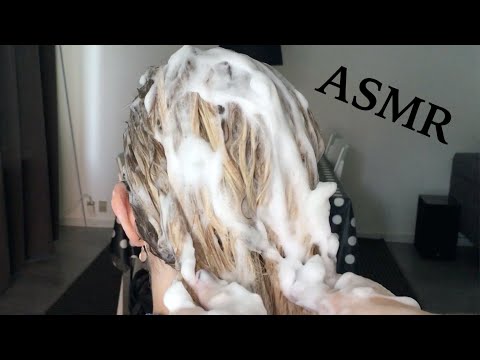 ASMR Washing My Sister's Hair 💆🏼‍♀️ (Wet Hair Brushing, Shampooing, Scalp Scratching, Foam Sounds)