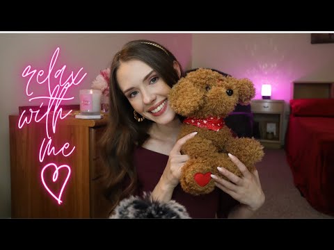ASMR Relaxation on Valentine's Day (tapping and whispering) 💘