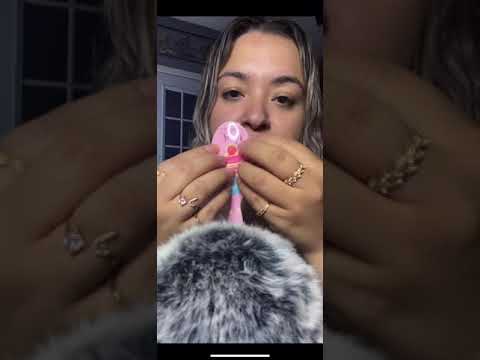 1 minute of gently brushing your hair ASMR- #shorts