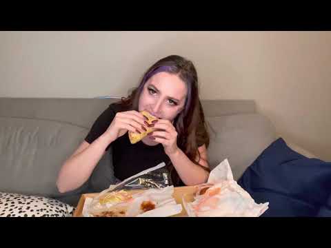 Is it cheating ? (Taco Bell Mukbang)