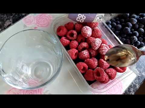 Asmr tutorial. How to make a blueberry and raspberry ice smoothie ❄️🍦