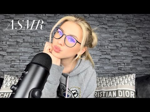 ASMR | Very Close Up Whispering & Telling You Stories [German] 🥰