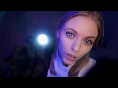 ASMR Quick, Gentle And Simple Eye Doctor Roleplay (Soft Spoken, Intense Visual ASMR)