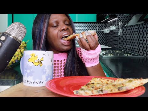 MY FRIEND GAY BESTFRIEND IS ATTRACTED TO ME PIZZA ASMR EATING SOUNDS