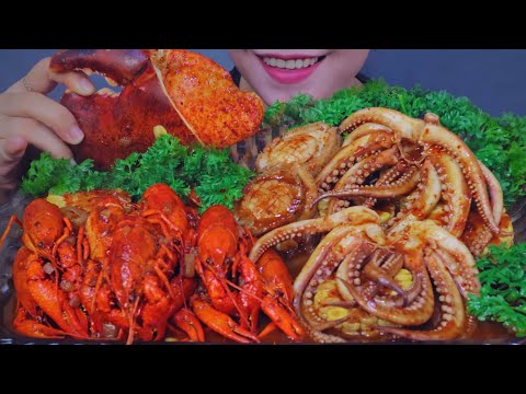 ASMR CAJUN SEAFOOD( LOBSTER CLAW  SQUID HEAD, CRAWFISH  ABALONE) EATING SOUNDS| LINH ASMR