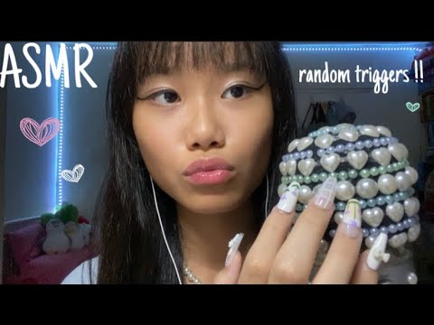 ASMR random triggers !! 🍭🍬💗(nail sounds,mic scratching,mouth sounds)