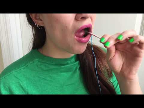 ASMR Lollipop 2x NO TALKiNG green apple dum dums candy sweet mukbang satisfying mouth sounds tongue